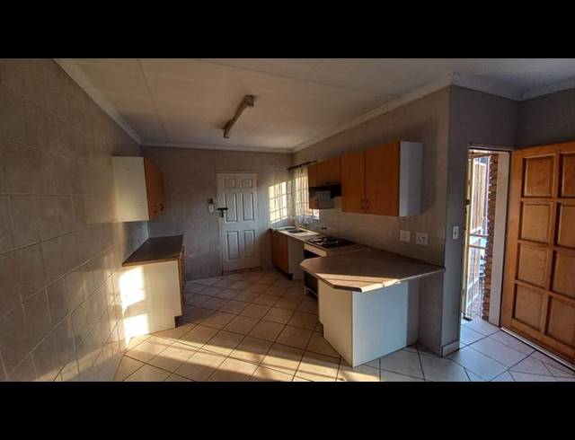 2 BEDROOM PROPERTY TO RENT IN CLAREMONT